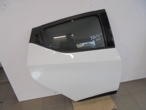 Права задня дверцята повна nissan micra k14 dv369