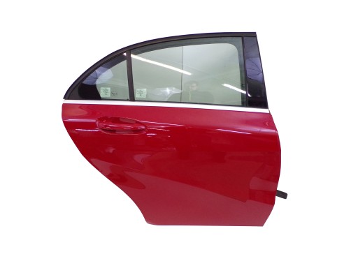 Правая задняя дверь w176 mercedes glass и класс 589