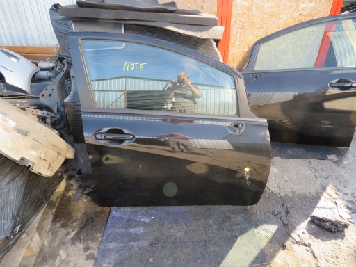 Входная дверь правая nissan note ii