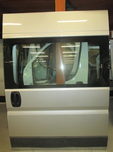 137 - Раздвижная дверь левая джампер боксер ducato 06- стекло