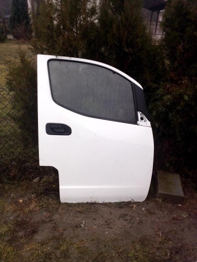H0100BJ0MA - Вхідні двері передній правий nissan nv200
