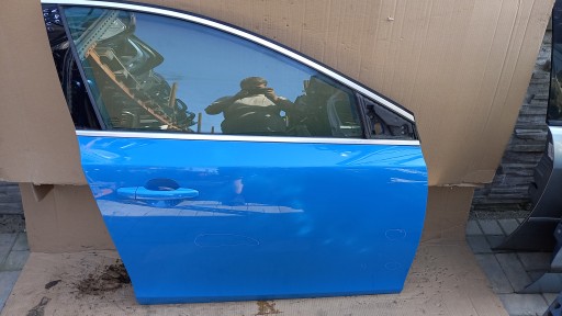 Вхідні двері правий volvo v40 ii uk 12-