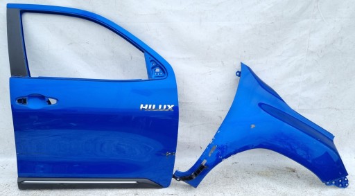 Toyota hilux viii 15- правый фронт + полоса