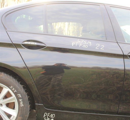 Задні двері права bmw f10 f11 475 чорний сапфір