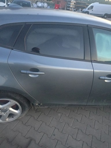 71416 - Правая задняя дверь volvo v40 ii 12-19 714-16 цена за дверь