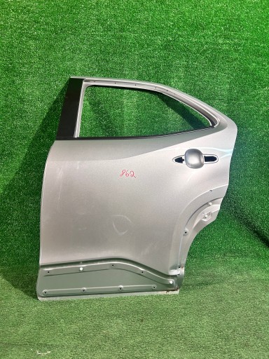 Задняя дверь задняя левая toyota yaris cross