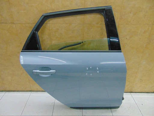 Права задня дверцята права audi a1 82a