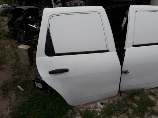 821007807R - Дока з правою правою правою