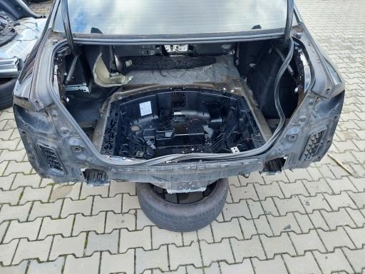 ЗАДНИЙ РЕМЕНЬ ЗАДНЕЕ КРЫЛО ПРАВОЕ ЛЕВОЕ ВАННА AUDI A8 D4 LY8X