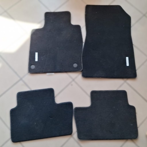 ВЕЛЮРОВІ КИЛИМКИ КИЛИМ НА ПІДЛОГУ NISSAN JUKE II F16