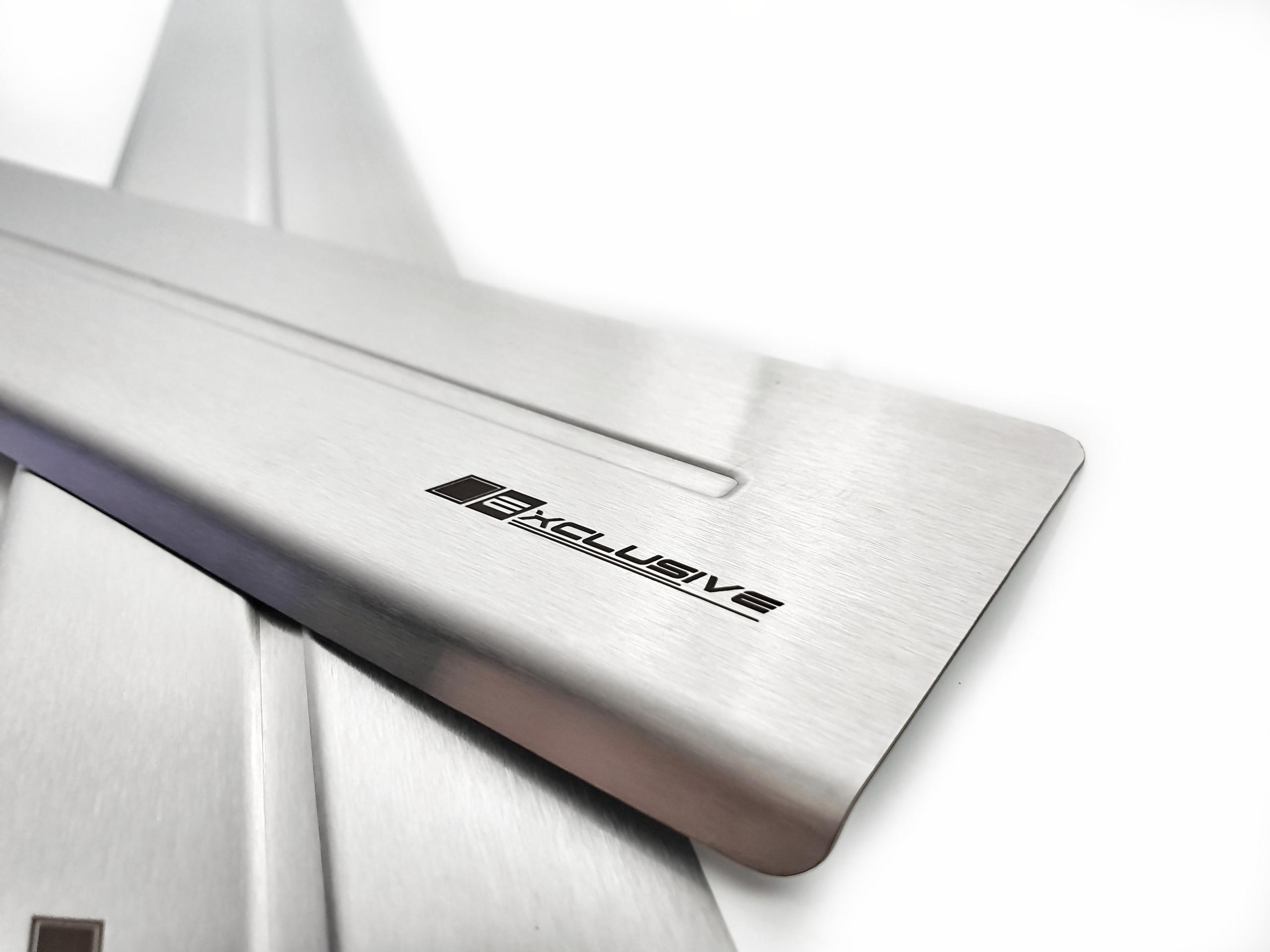 Dodge Caliber накладки на пороги пороги молдинги поріг