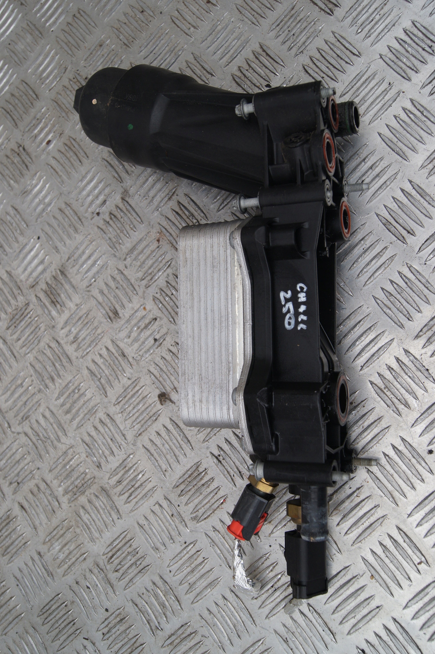 Dodge Challenger 3.6 Масляный Радиатор + Корпус