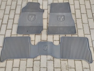 Додж Дакота III оригінальні гумові килимки, комплект, не використовувалися