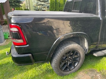 Dodge RAM 1500 Crew Cab 2019 <Fender