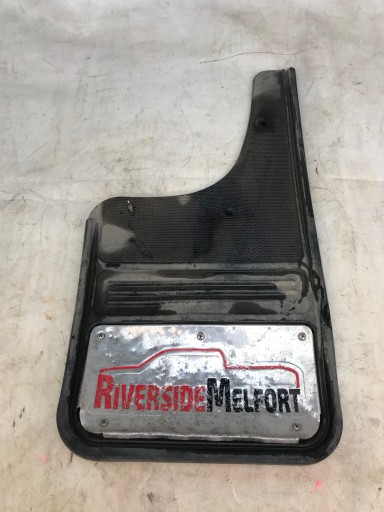 Dodge Ram 09- Бризковик лівий США