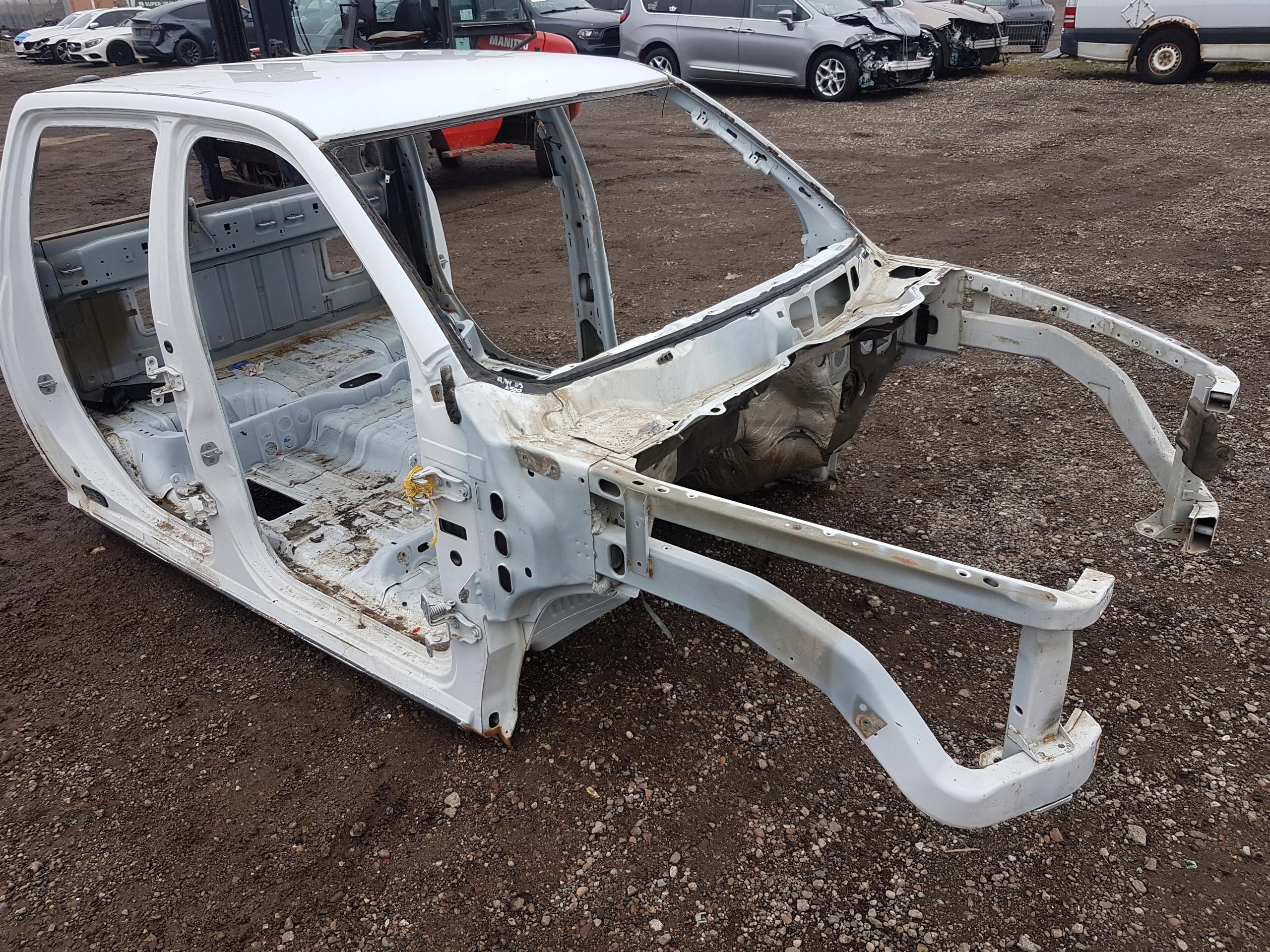 Dodge Ram 2500 11-19 четверть крыши порога кабины США