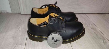 Доктор. Martens 1925 5400 Black Fine новий