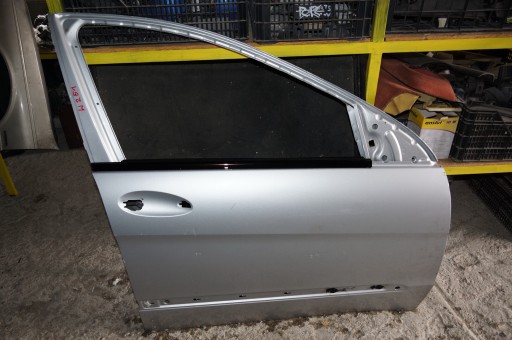 Правая входная дверь mercedes r класс w251