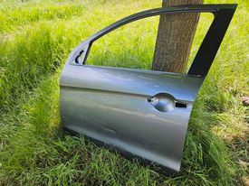 Левая входная дверь в ASX