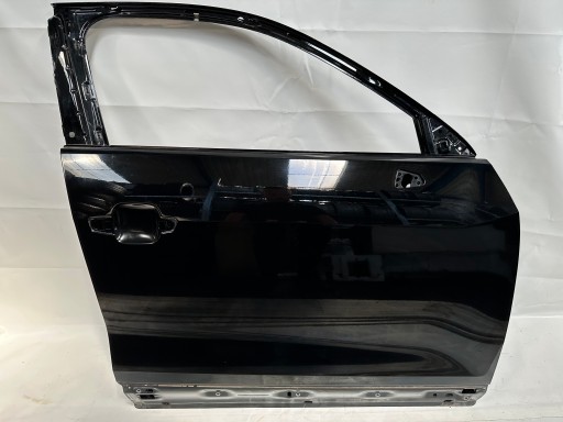 81A831052A - Правая дверь audi q2