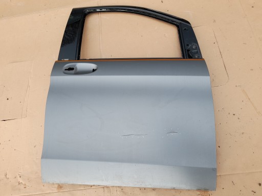 Правая входная дверь mercedes v класс w447