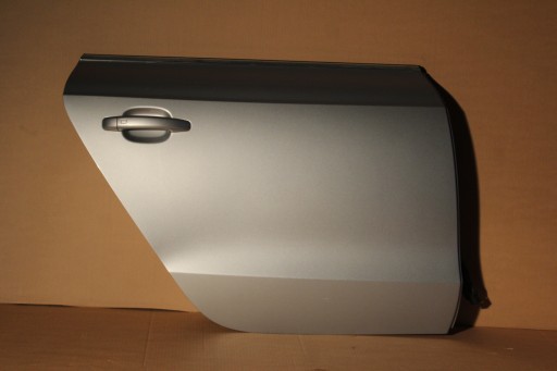 8T8833052 - Дверная правая задняя