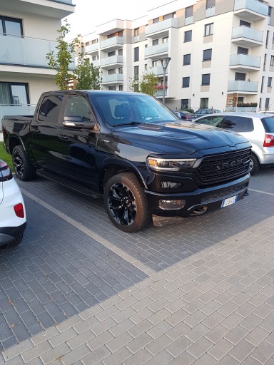 Dodge Ram 2019-2024 праві передні двері