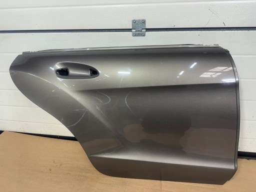Праві задні двері, задній mercedes cls w218 c963