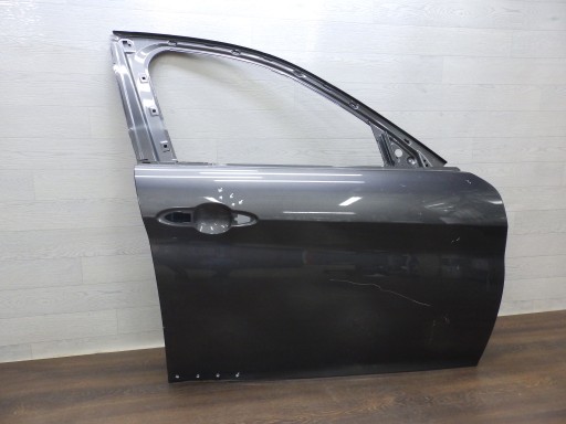 Вхідні двері права альфа ромео джулія