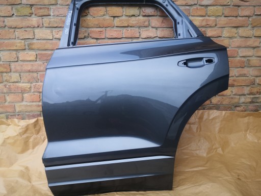 Дверная задняя часть левого vw touareg 760833311a