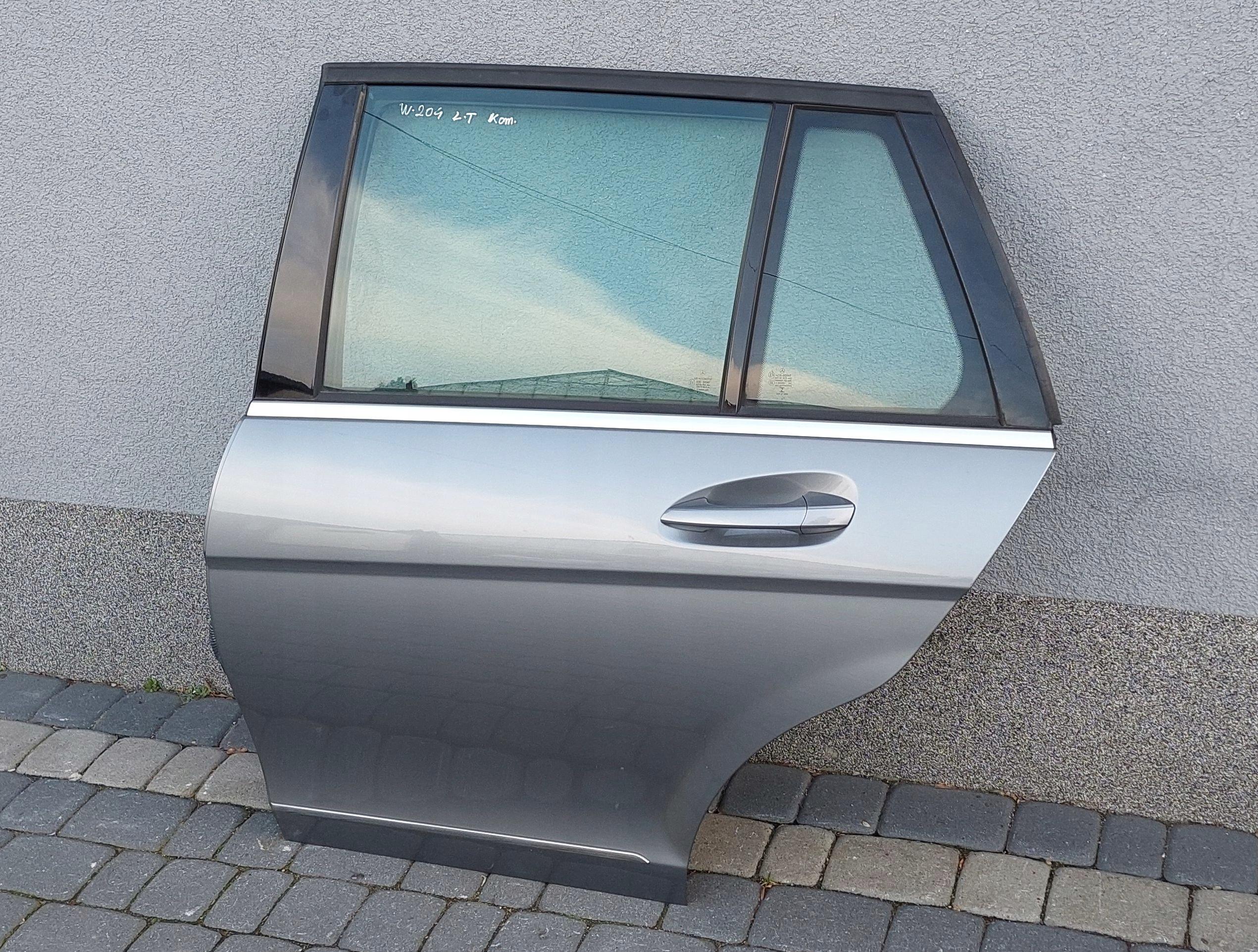 Дверь задняя левая в сборе Mercedes W204 792 универсал