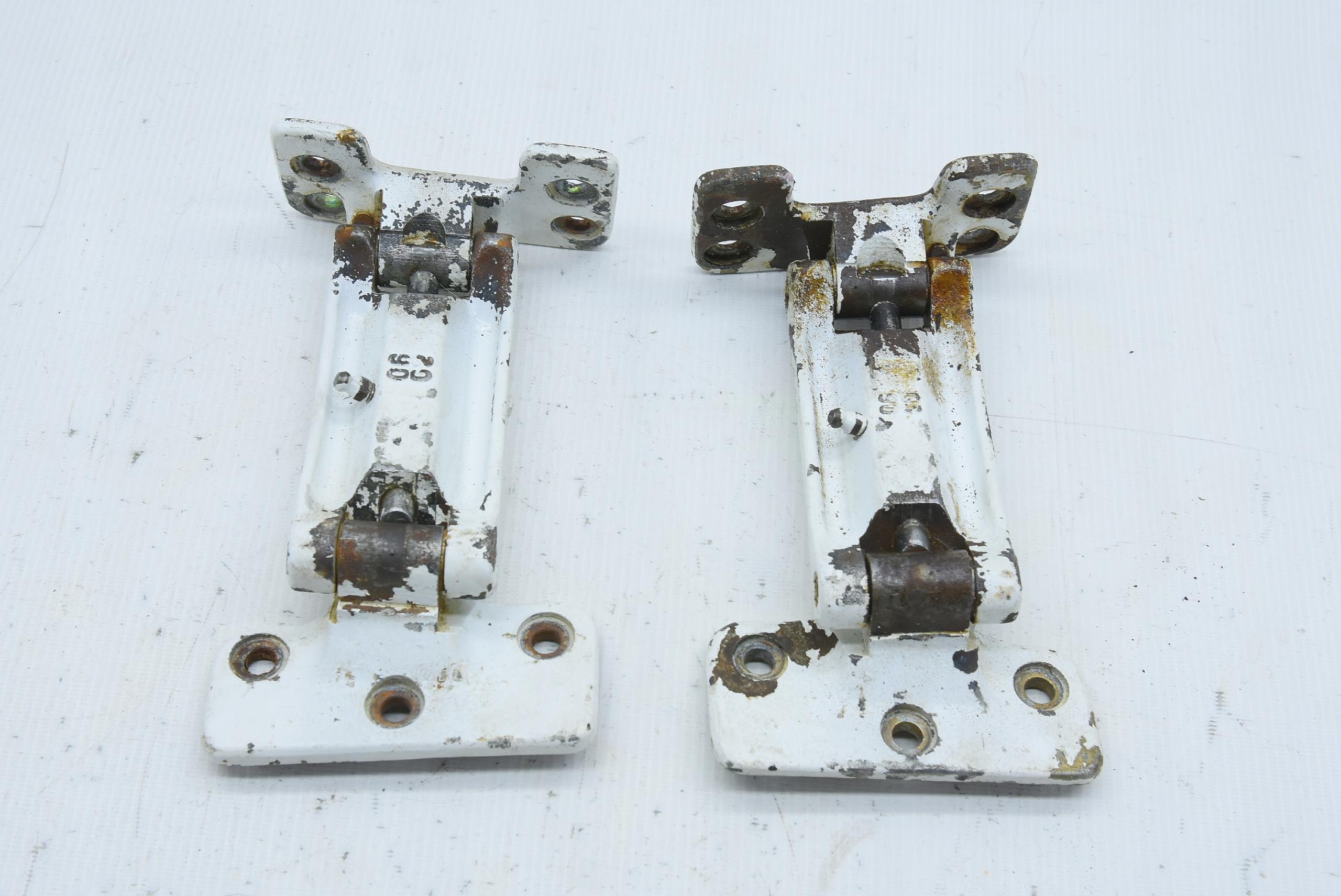 Ducato II 02-петля двері ліва права задня нижня