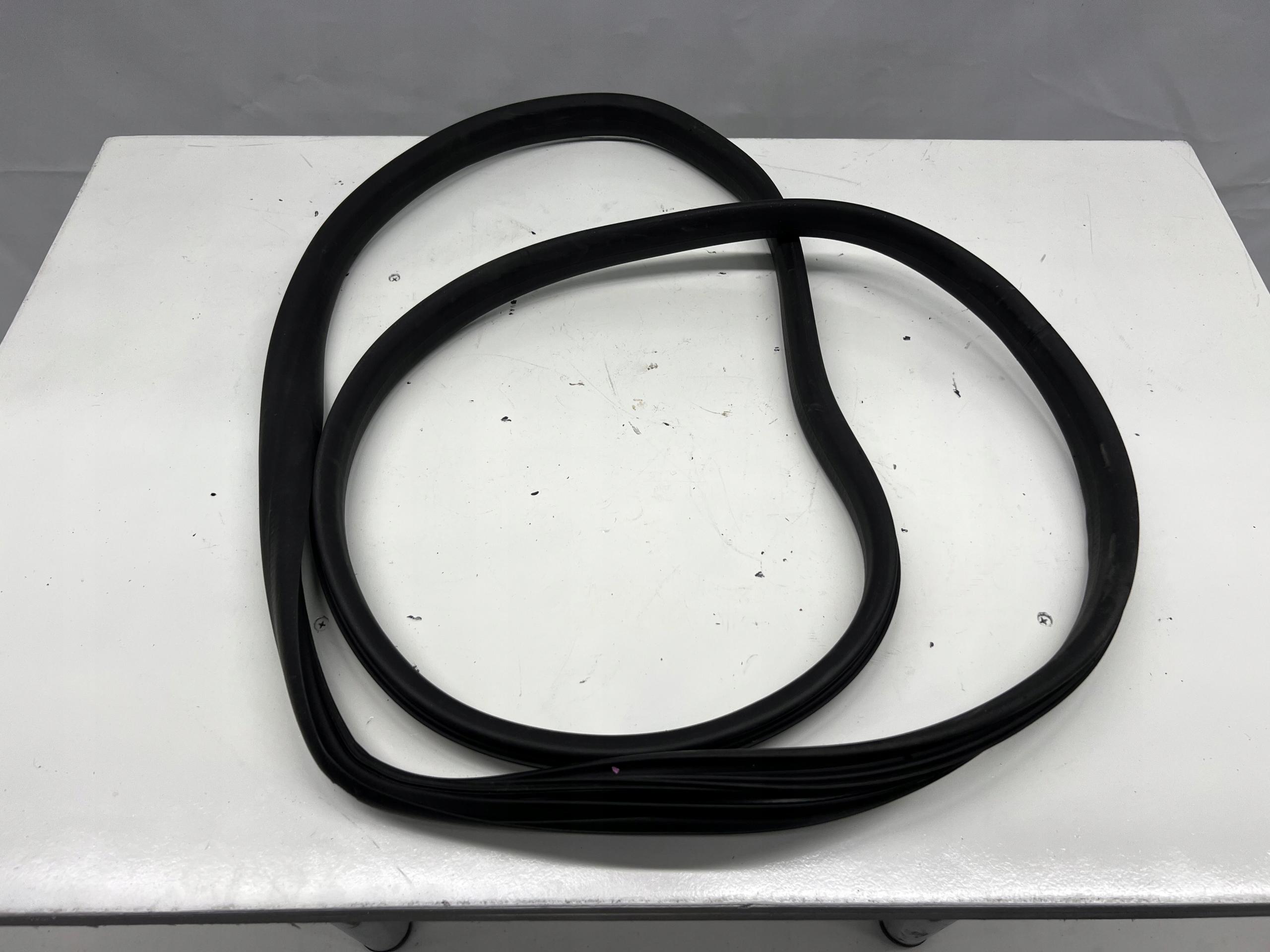 Duster II ущільнювач двері задній правий задній