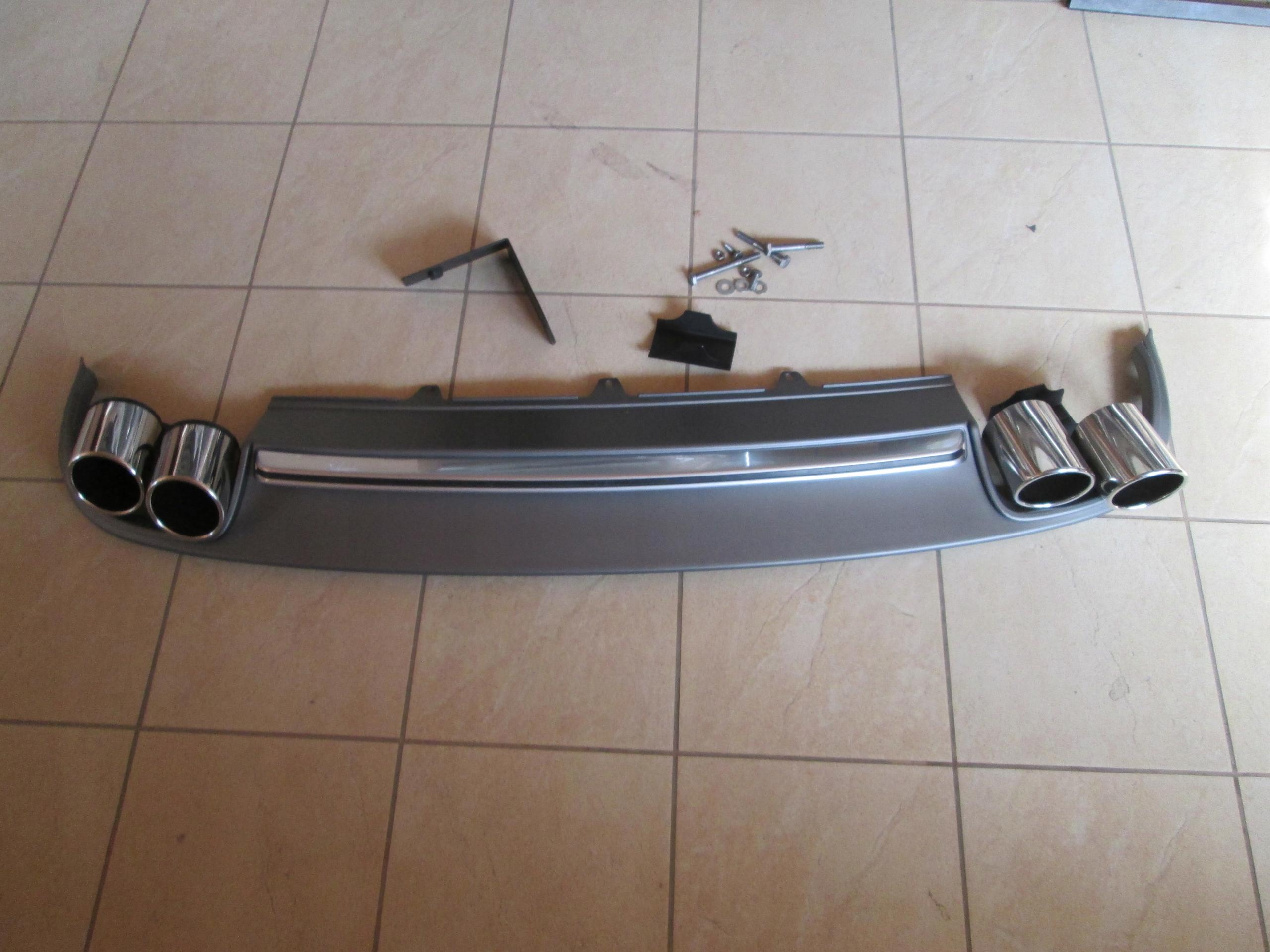 Дифузор заднього бампера Audi A4 12-15 pattern S4