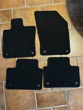 Велюрові килимки Volvo V60 II, оригінал OE, чорні 32241804
