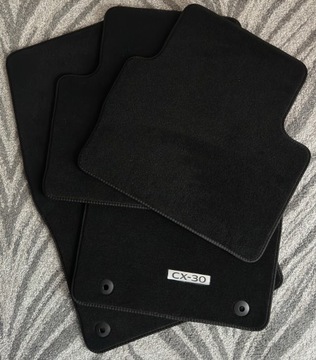 Люксові велюрові килимки Mazda CX-30 DFR7-V0-320A