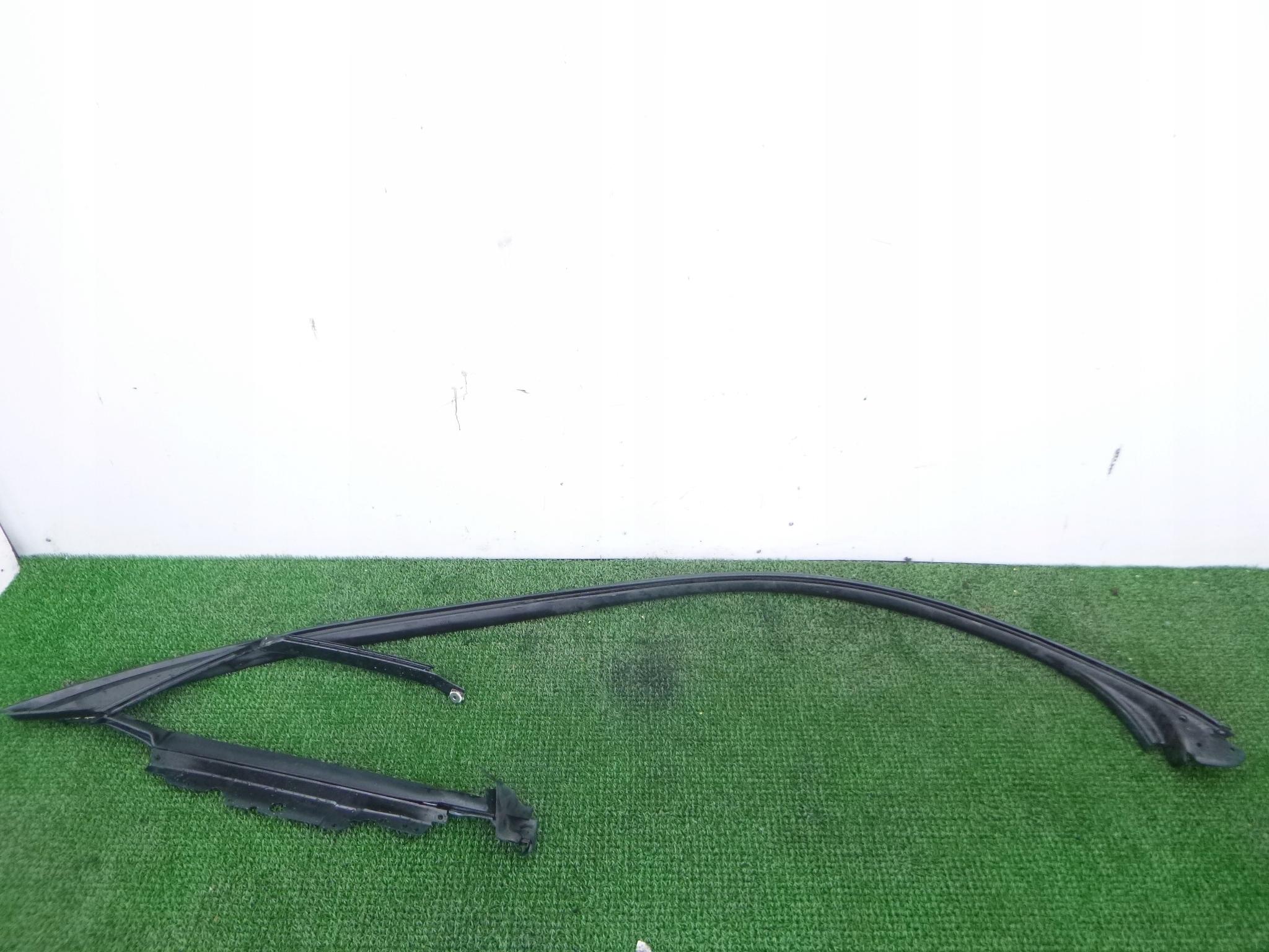 E-клас W207 купе скло прокладка правий оригінал