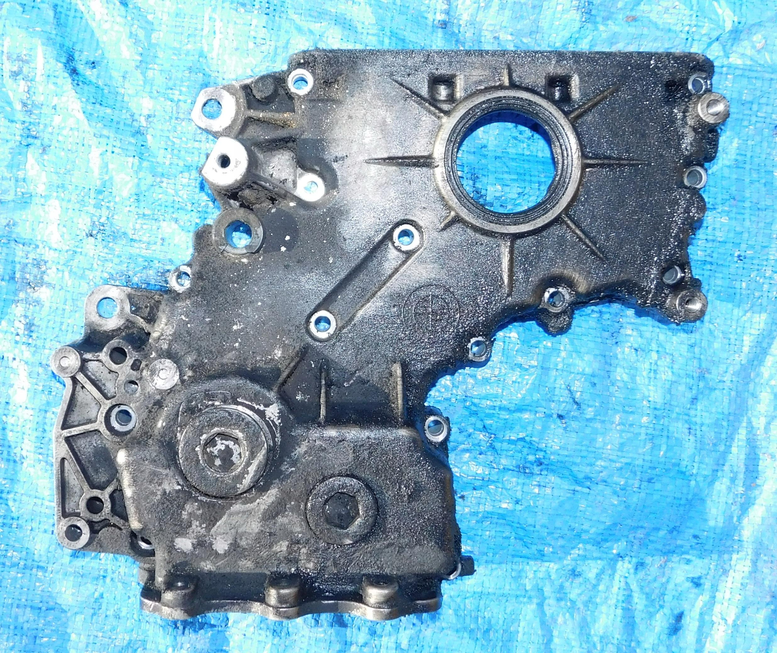 E60 E61 2.5 D 3.0 D кришка ГРМ 7786751