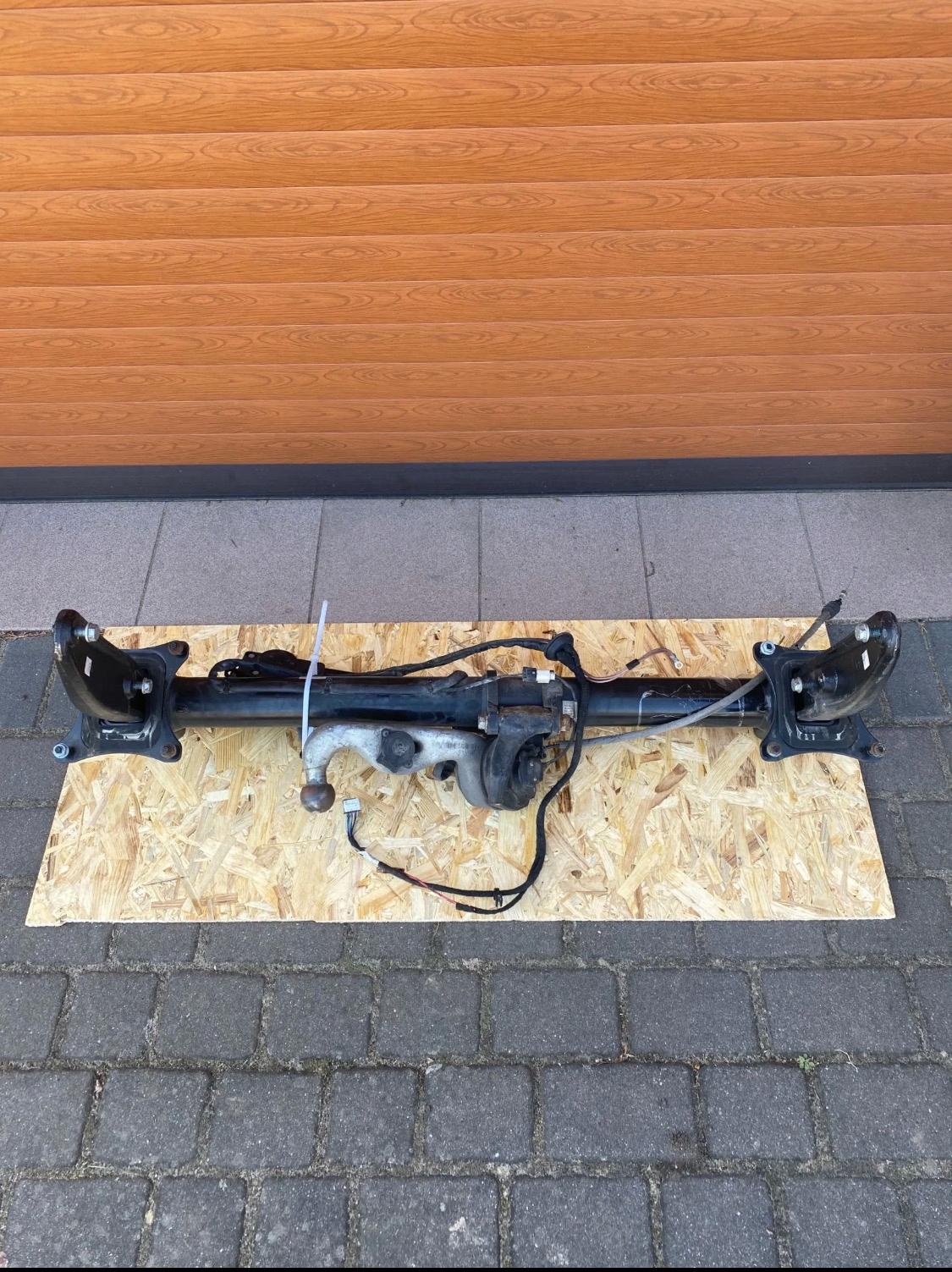 A1643100718 A1643100818 - Електричний буксирувальний гак ORIS MERC ML W164