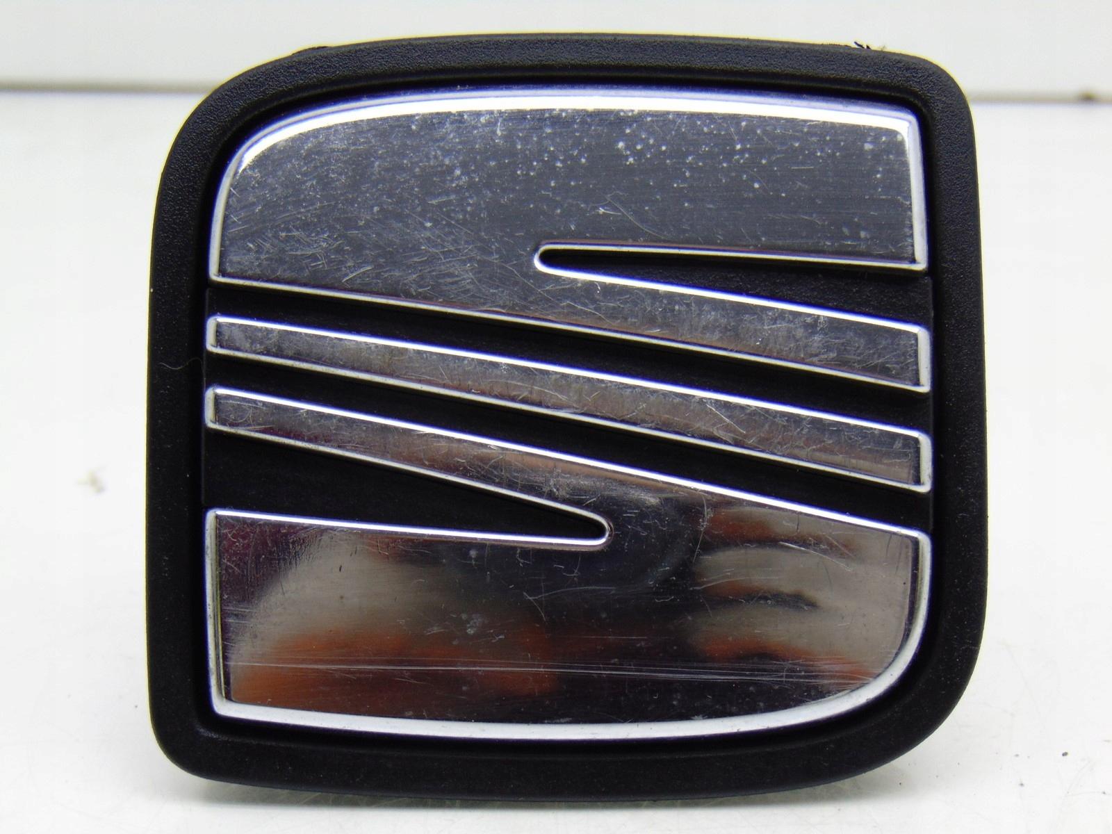 ЕМБЛЕМА РУЧКА ДВЕРЕЙ ЗАДНЯ SEAT EXEO 3R 6J4827565B