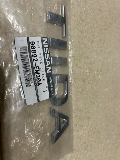 ЕМБЛЕМА NISSAN OE TIIDA 90892EM30A