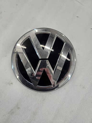 ЕМБЛЕМА VW GOLF VII PASSAT B8 3G0853601A