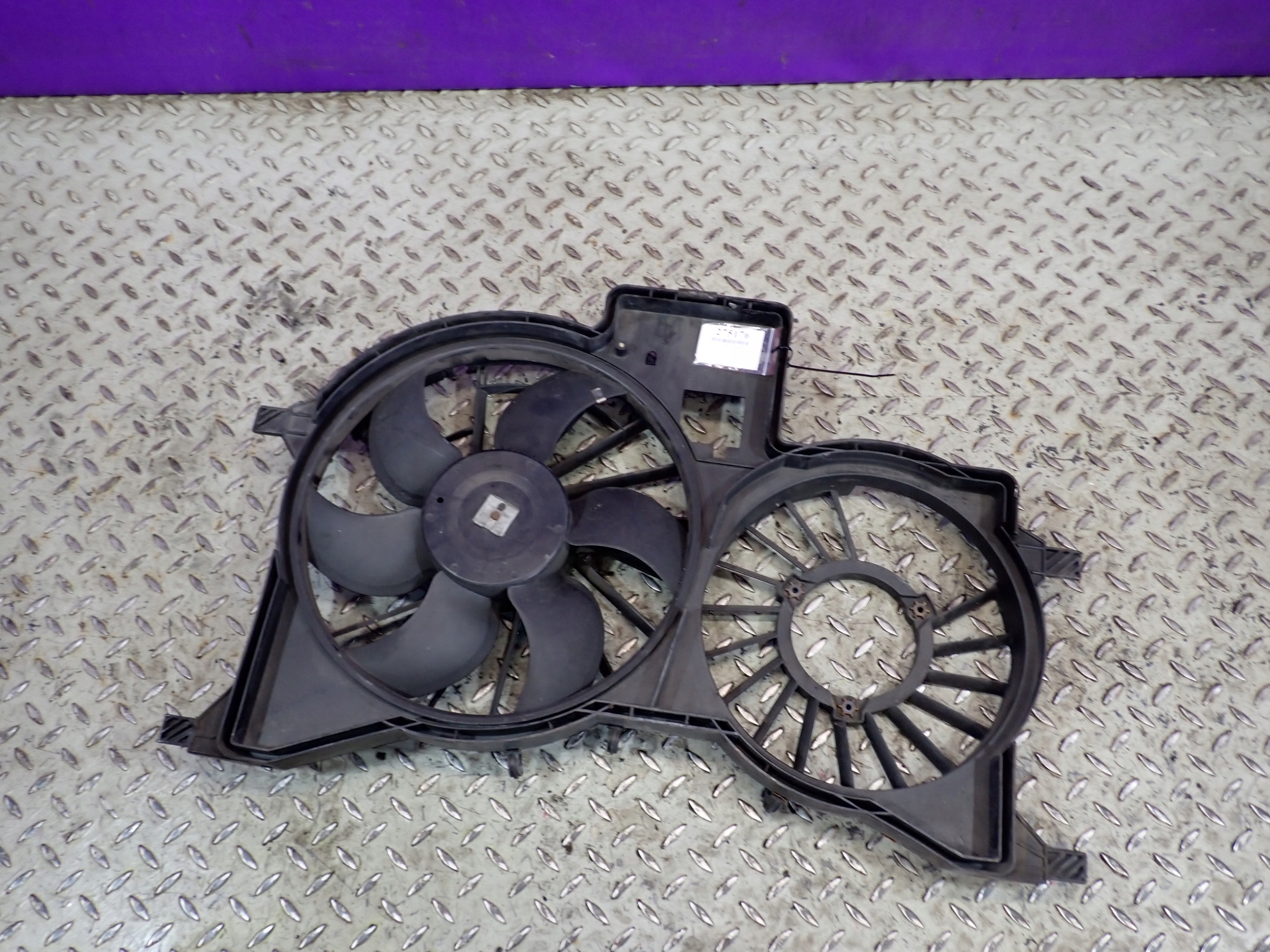 ESPACE IV JK 2.0 D ВЕНТИЛЯТОР РАДИАТОРА 8200513570