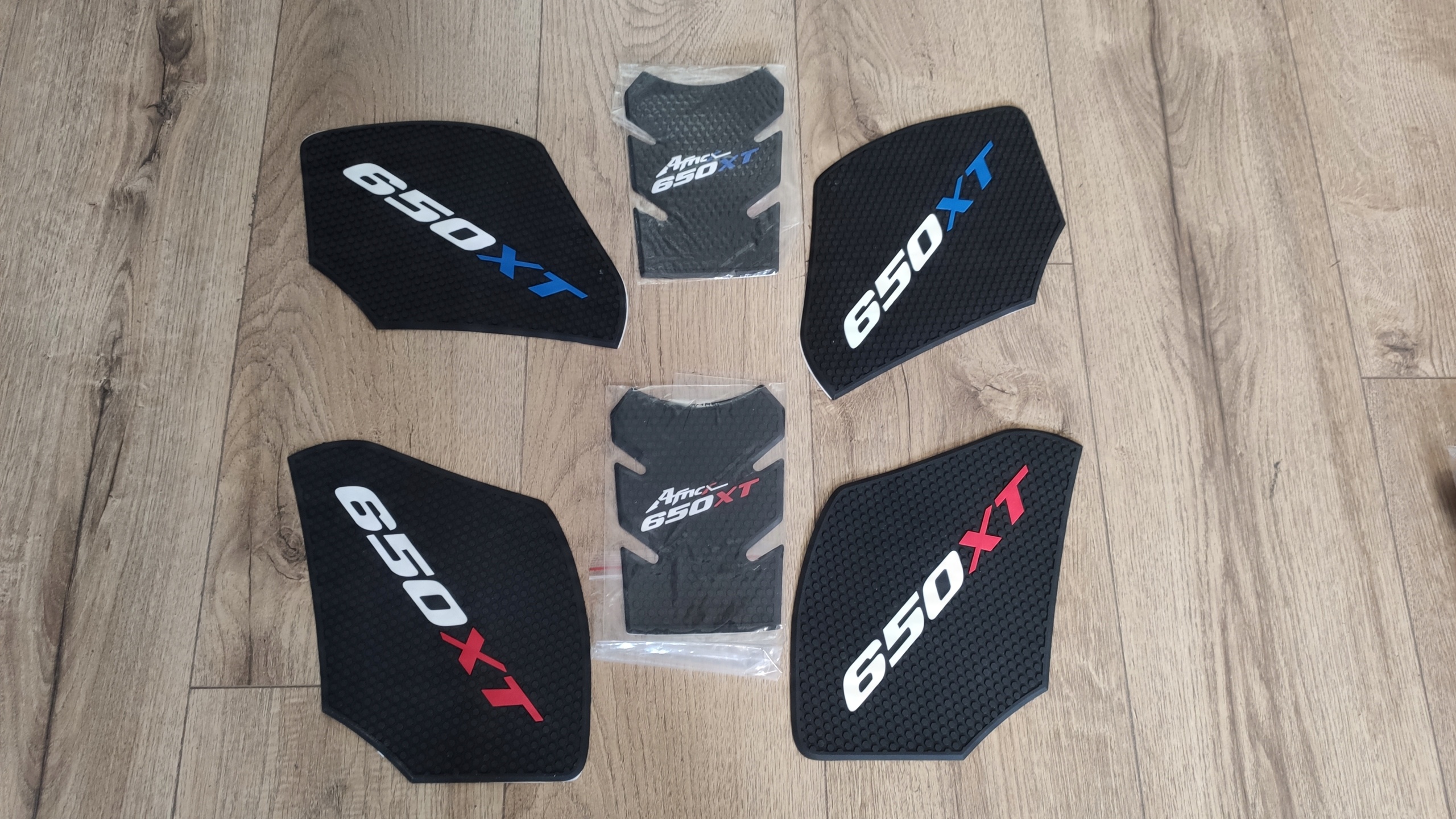 ABCV654 - ЕС ТАНК PAD КОМПЛЕКТ РЕЗИНА V-STROM DL 650 XT 19-