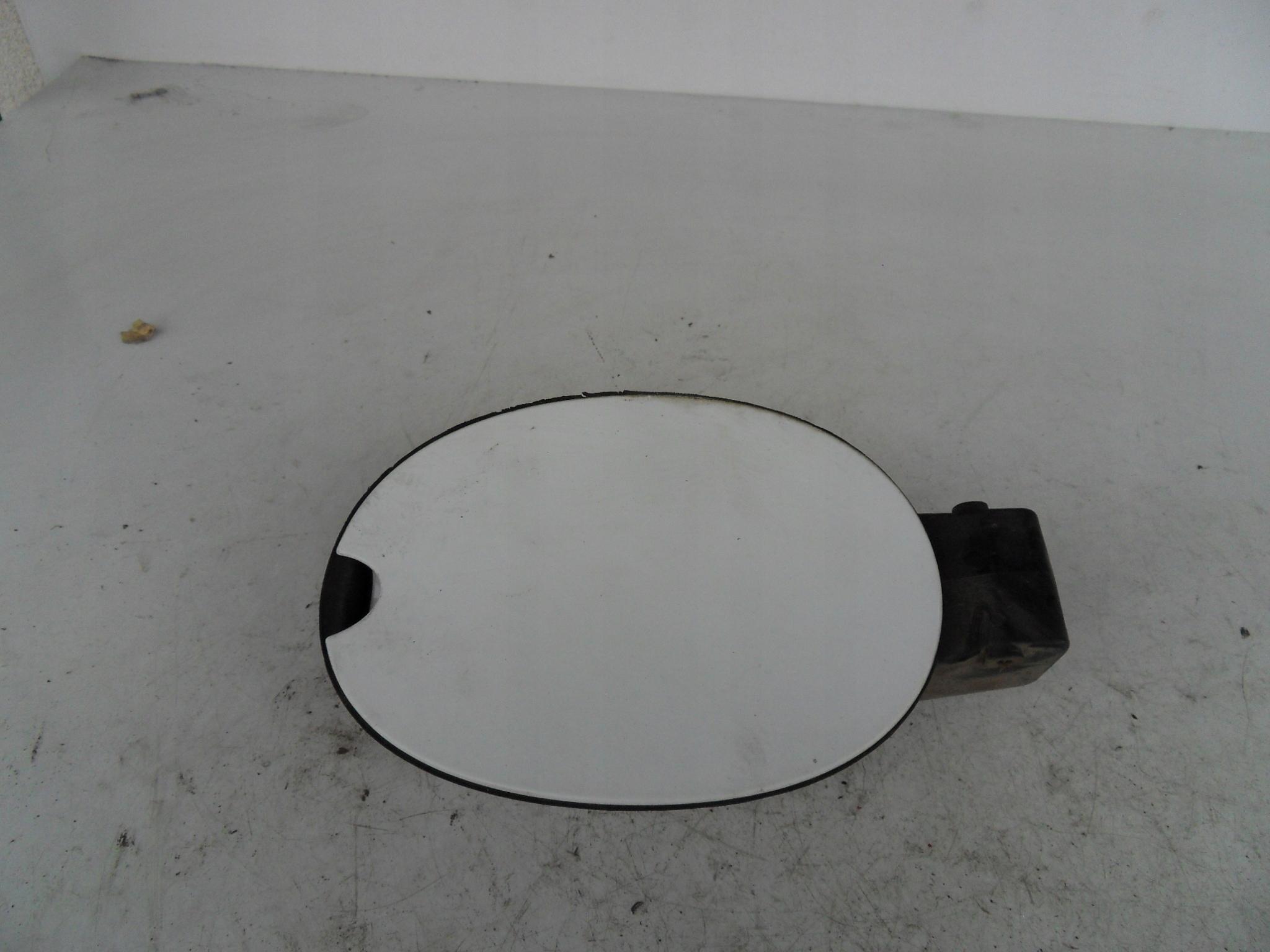 2 2006-2013 - EXPERT II 06-13 КРЫШКА ТОПЛИВНОГО БАКА EWPA