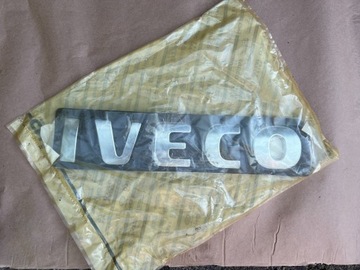 Емблема логотип на капот Iveco Daily IV 2014 - нова модель OE нова 5801620982