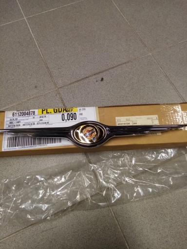 Эмблема капота CHRYSLER 300 05011615AA