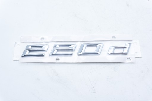 51147402962 - Эмблема надпись 220d BMW F46