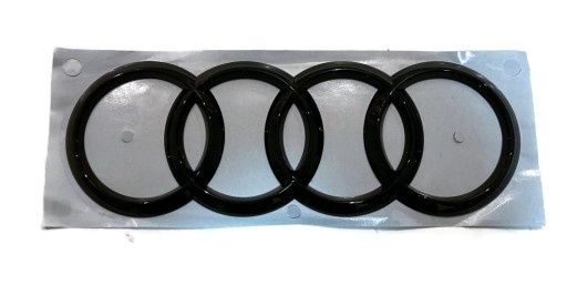 83A071802 - Эмблема AUDI на задней двери, черные глянцевые кольца Audi Q3