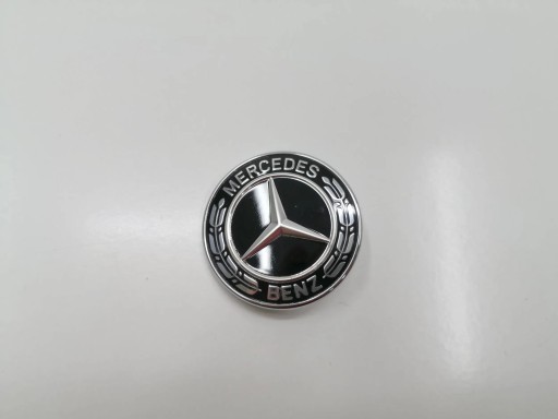 A0008171601 - Эмблема значок на капоте логотип Mercedes GLC W253 A253 15-